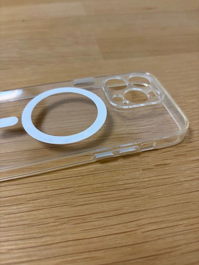 Custodia iPhone 14 Pro Trasparente MagSafe