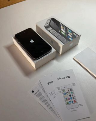 iPhone 4S nero completo di scatola