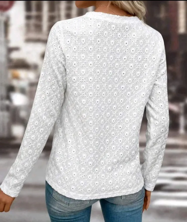 Maglietta bianca a maniche lunghe ricamata