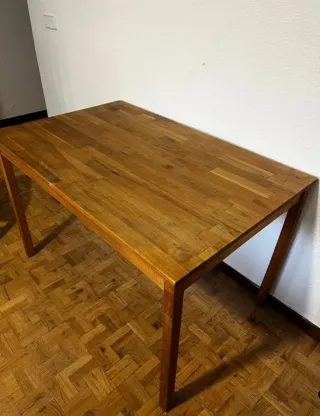 Tavolo da pranzo in legno