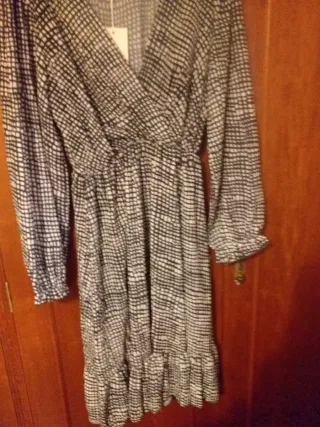 Vestido con etiqueta