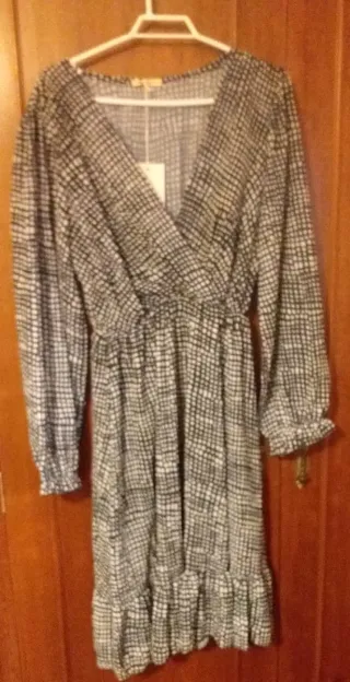 Vestido con etiqueta