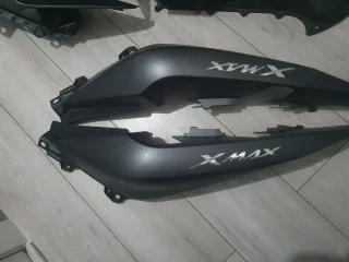 Plásticos Yamaha Xmax