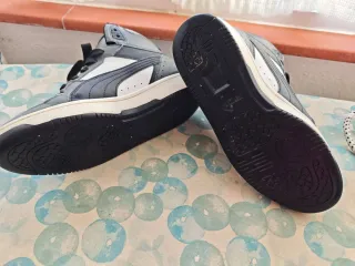 Zapatillas Puma Negras y Blancas Talla...