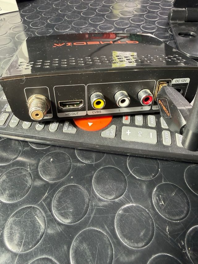 Decodificador GTmedia con mando