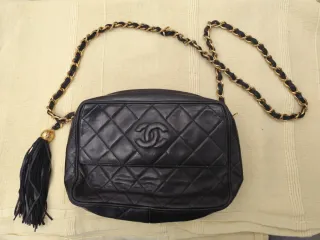 Bolso Chanel Piel Negro Cadena Dorada