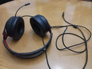 Cascos y teclado ambos USB