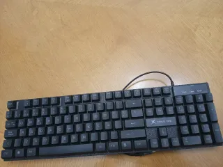 Cascos y teclado ambos USB