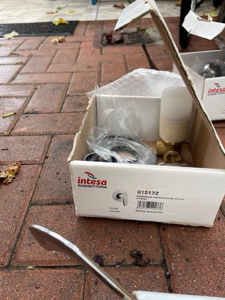 Miscelatore doccia da interno e da esterno..n 4