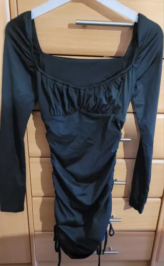 Vestido Shein negro manga larga