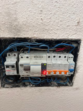 Electricista en Dos Hermanas 24h