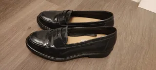 Mocasines niña charol azul oscuro