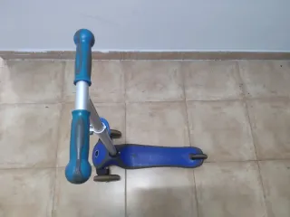 Patinete infantil azul