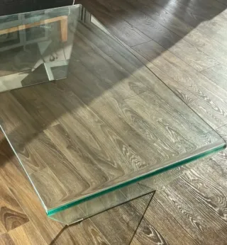 Mesa de centro de cristal diseño moderno