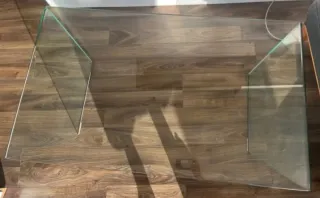 Mesa de centro de cristal diseño moderno