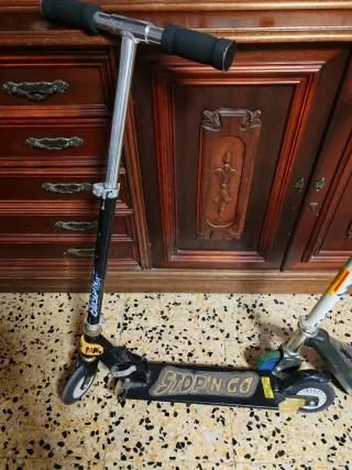 2 Patinetes infantiles