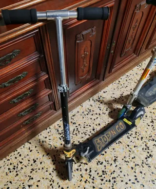 2 Patinetes infantiles