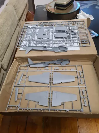 Maqueta Zvezda IL-2 SHTURMOVIK 1/48(LEER ANUNCIO)