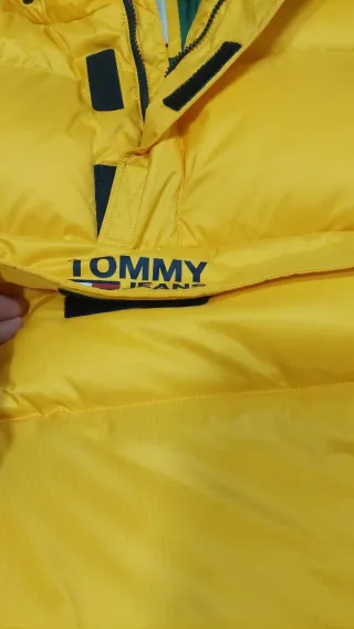 Piumino Tommy Jeans Giallo Taglia M