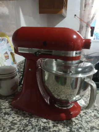 Amasadora KitchenAid Artisan Roja