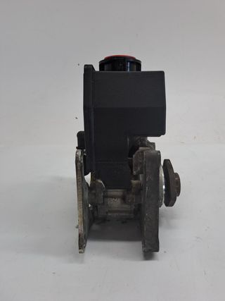 BOMBA DIRECCION MERCEDES-BENZ CLASE C (W202) BERLINA