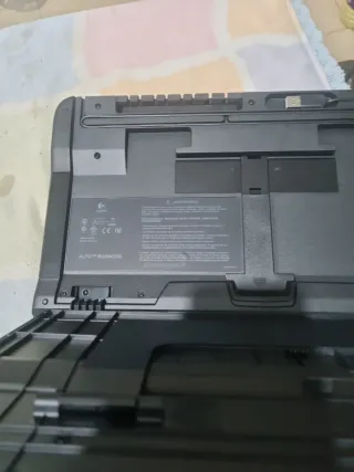 Soporte con teclado Logitech negro