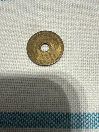 Moneda Japón 5 Yenes 1973.