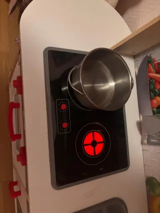 Cocinita de madera para niños