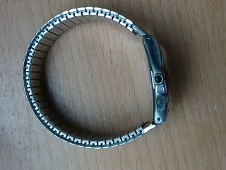 Swatch Irony Cuarzo Negro