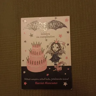 Libro Isadora Moon "celebra su cumpleaños"