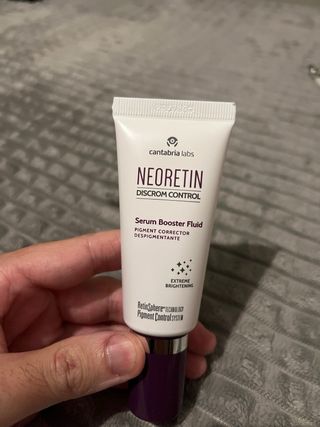 Neoretin Serum Booster Fluid Discrom Control