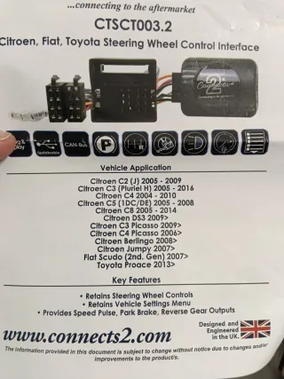 Radio con cámara trasera