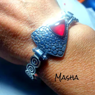 Pulsera Masha en zamak con baño de plata