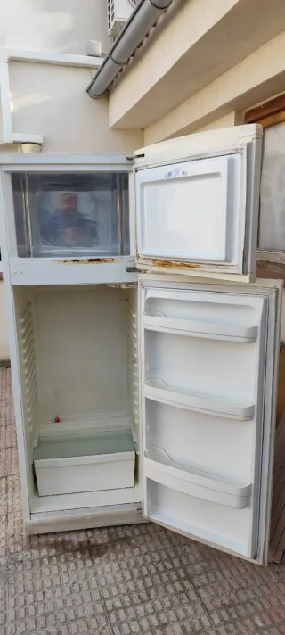 Nevera blanca Whirlpool,fin de obra, leo ofertas