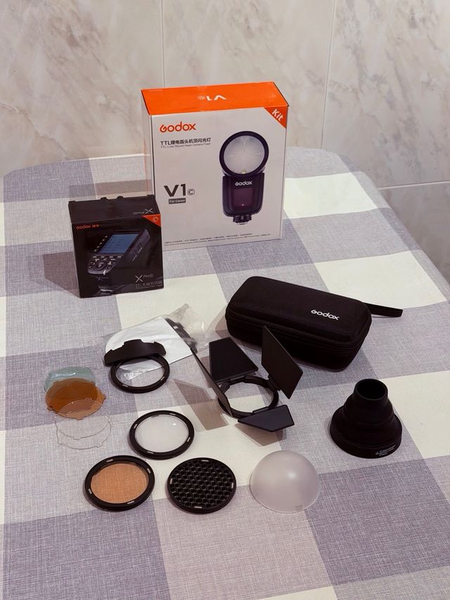 Flash Godox V1-C TTL para Canon