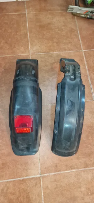 Juego Guardabarros Rieju RV y Marathon