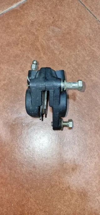 Pinza Freno Disco Delantero Rieju RV Marathon