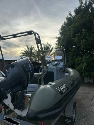 ¡¡Se vende espectacular Semirrígida!! COMO NUEVA!!