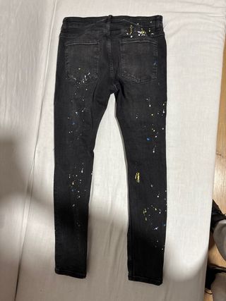 Vaqueros Bershka negros talla M