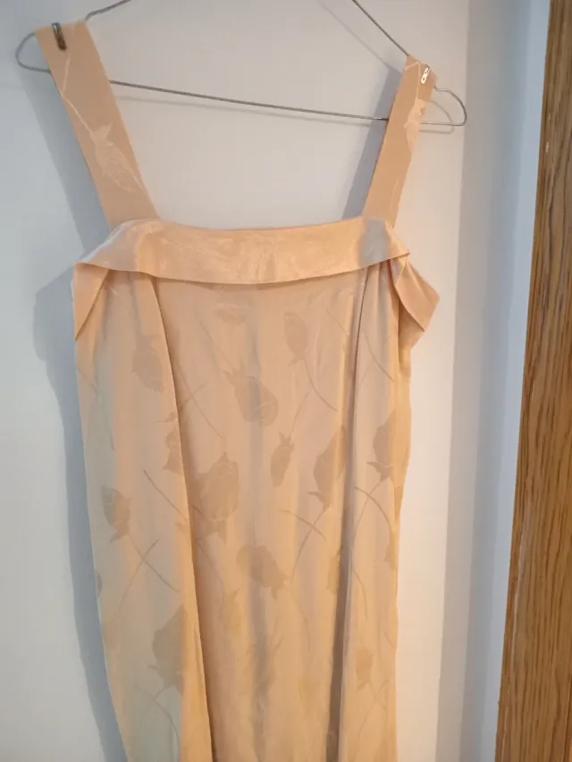 Abito da festa dorato beige