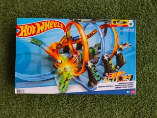 Hot Wheels Corkscrew Crash Loop