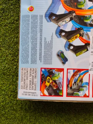 Hot Wheels Corkscrew Crash Loop