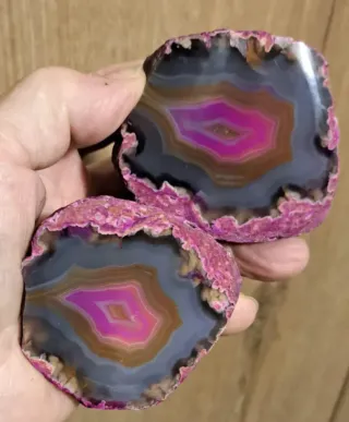 Geode Agata Diviso in 2 Parti