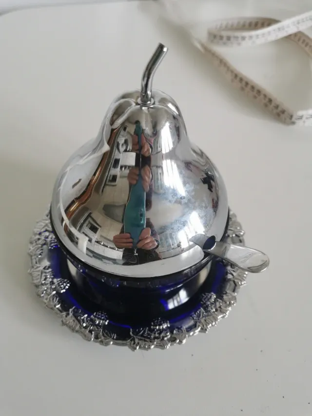 Açucareiro de vidro e metal