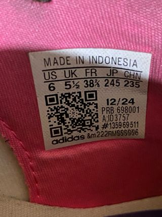 Botas de fútbol Adidas Predator gama alta. AG.