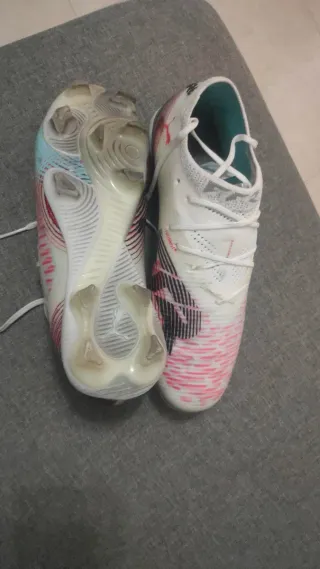 Botas de fútbol N°40 Puma Future blancas y rojas F