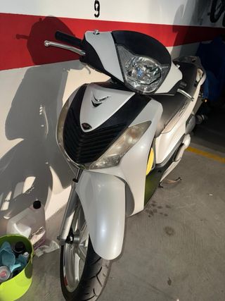 Honda SH 125i Scooter