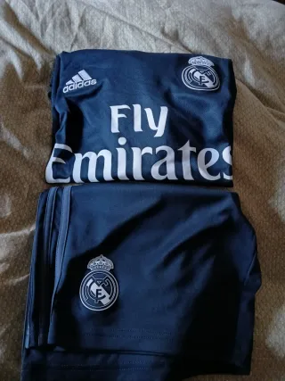 Traje Real Madrid Adidas