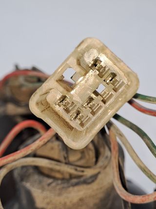 PILOTO TRASERO IZQUIERDO SUZUKI VITARA SE/SV (ET)