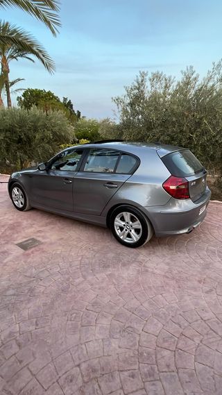 BMW SERIE 1 E87  2009